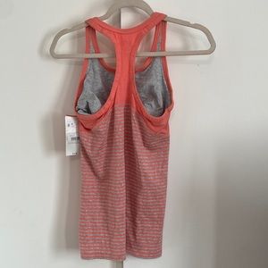 Athletic tank top